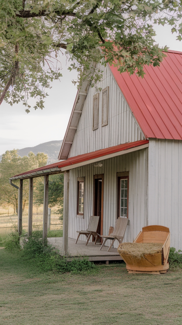 Country Serenity: A Cozy Farmhouse with Mountain Views