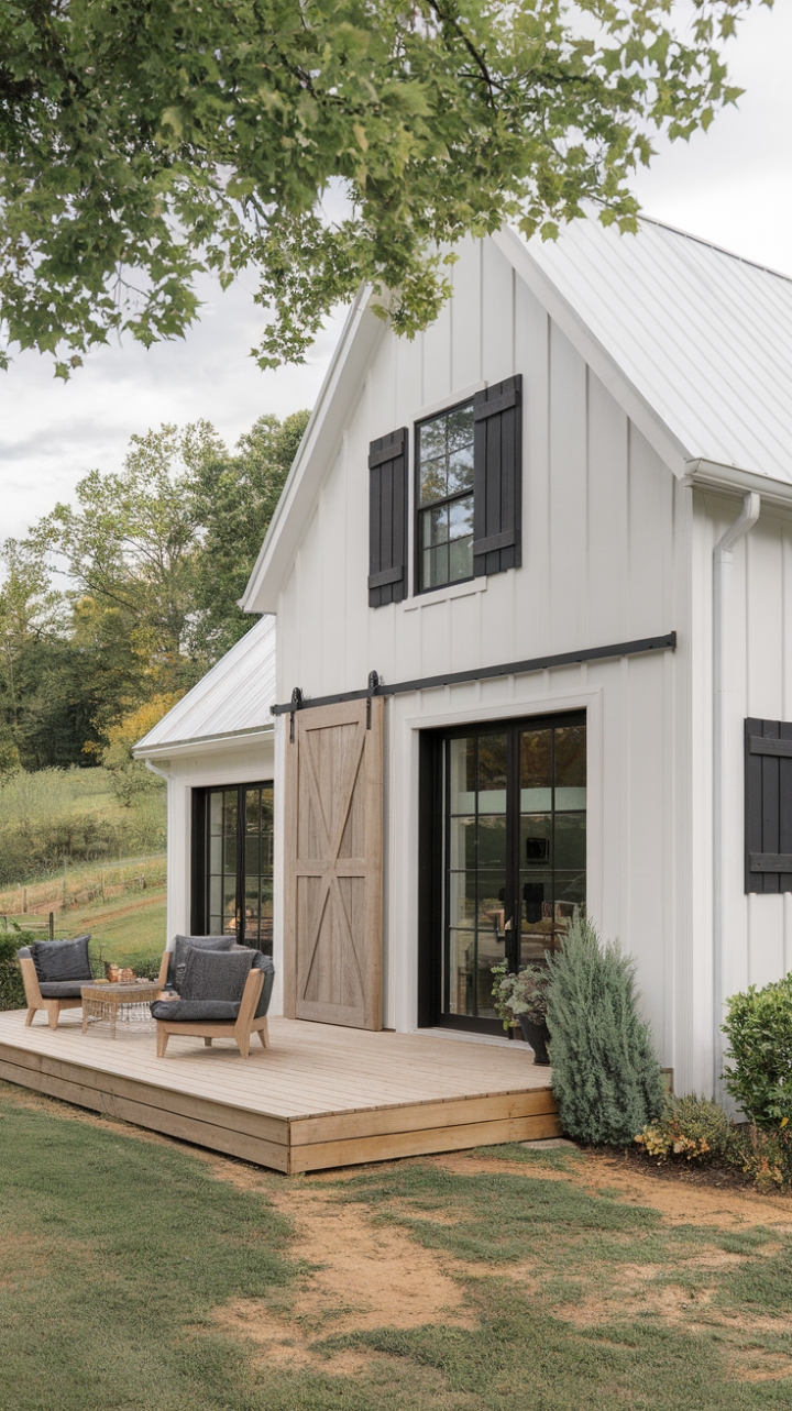 Charming Contemporary Farmhouse with Rustic Elegance